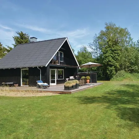 Three-bedroom In * Blåvand