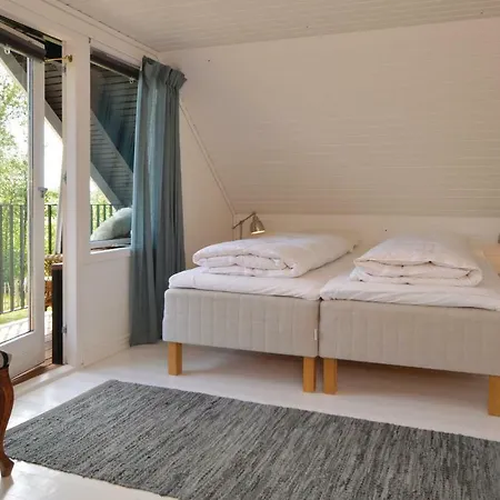 Сasa de vacaciones Three-bedroom In *