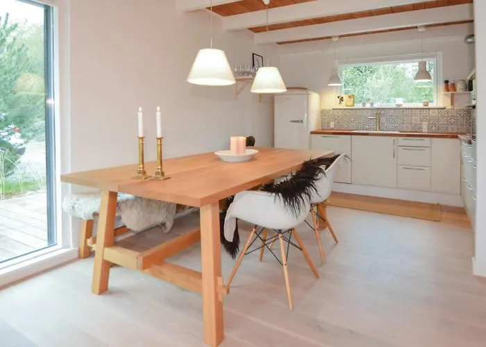 Feriehus Three-bedroom In *